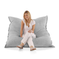 Samt Sitzkissen in Hellgrau