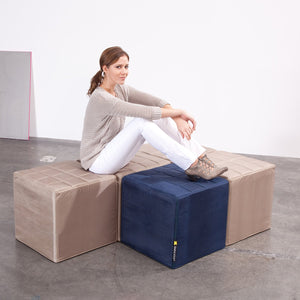 Cube Sitzwürfel in Gold-Beige